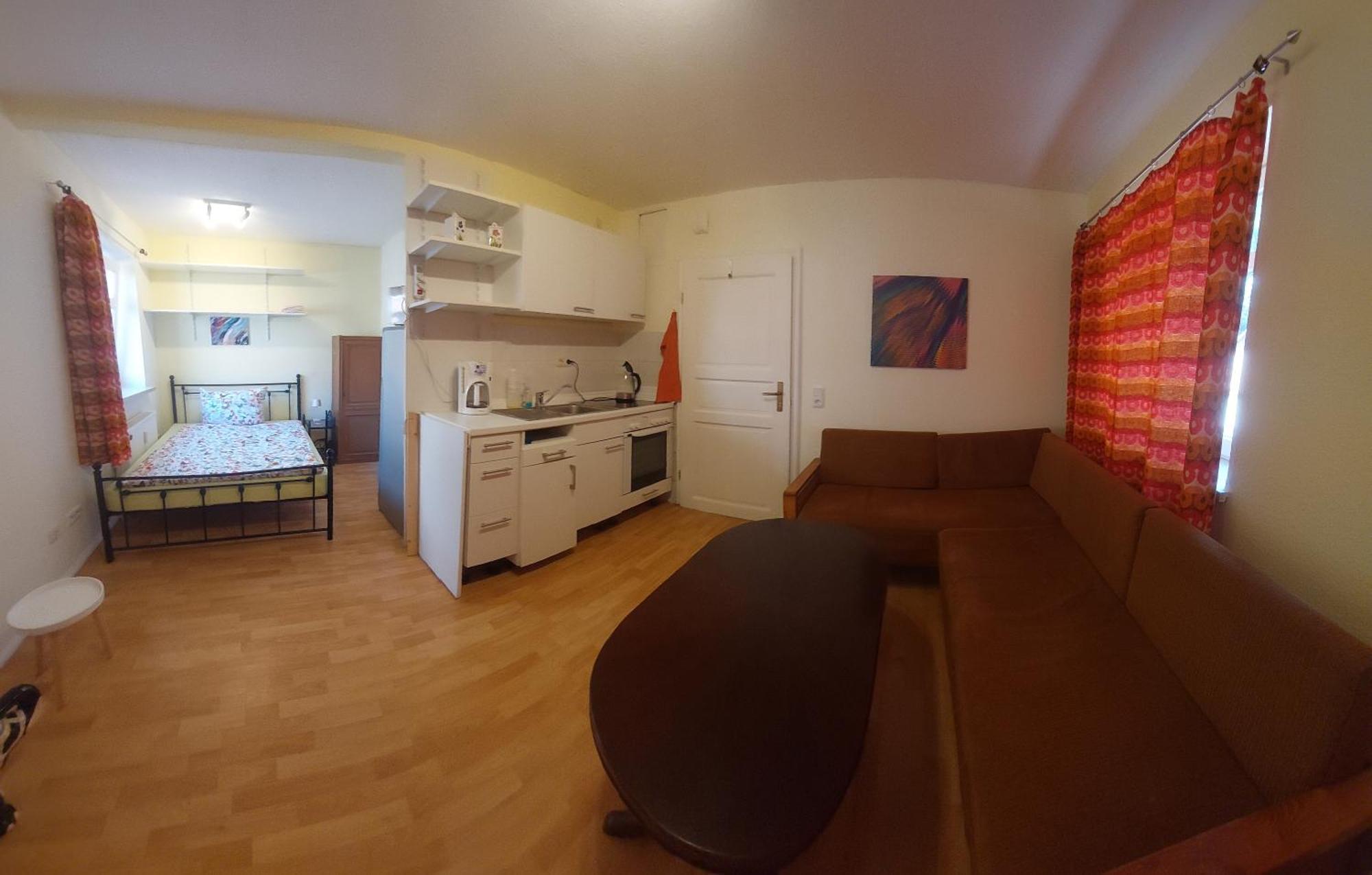 Apartment Wo Fledermaus Fliegt, Zweite *